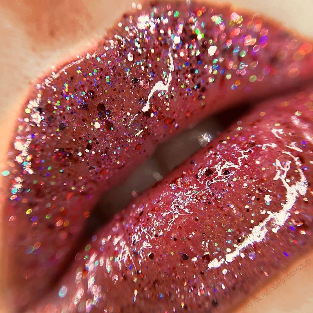 Glitter lips: a nova trend do TikTok